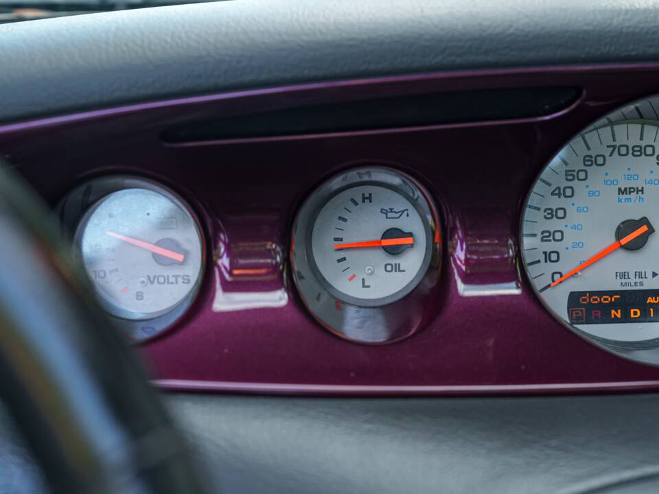 Image 22/29 of Plymouth Prowler (1999)