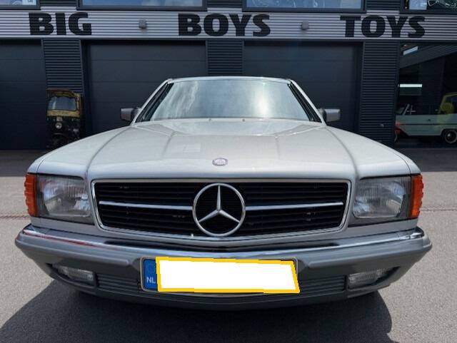 Afbeelding 3/27 van Mercedes-Benz 380 SEC (1984)