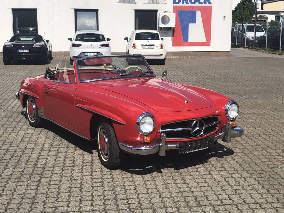 Image 30/45 of Mercedes-Benz 190 SL (1960)