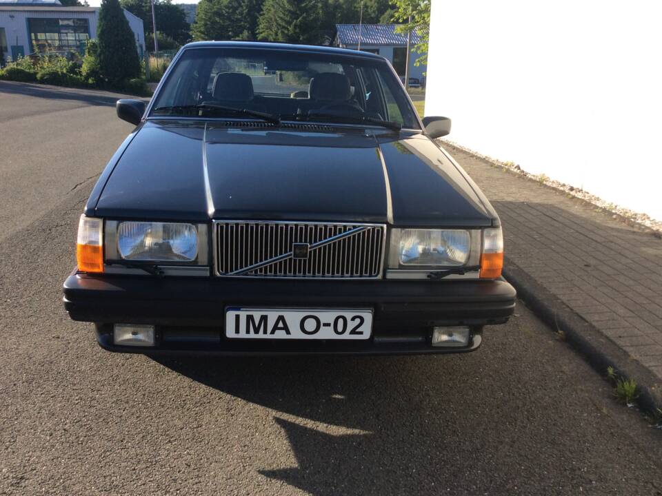 Image 6/14 of Volvo 760 GLE (1986)