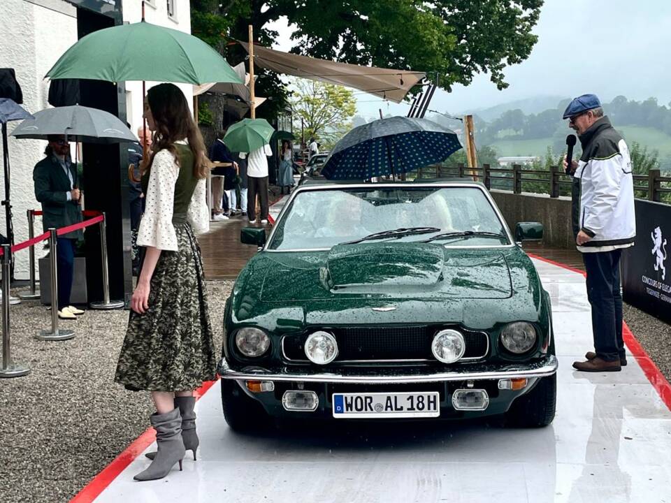 Bild 2/5 von Aston Martin V8 Volante (1982)