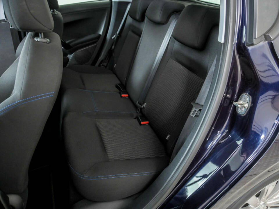 Image 40/50 of Peugeot 208 1.2 PureTech 82 (2019)