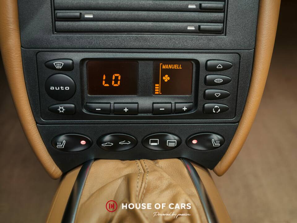 Imagen 22/24 de Porsche 911 Carrera (2003)
