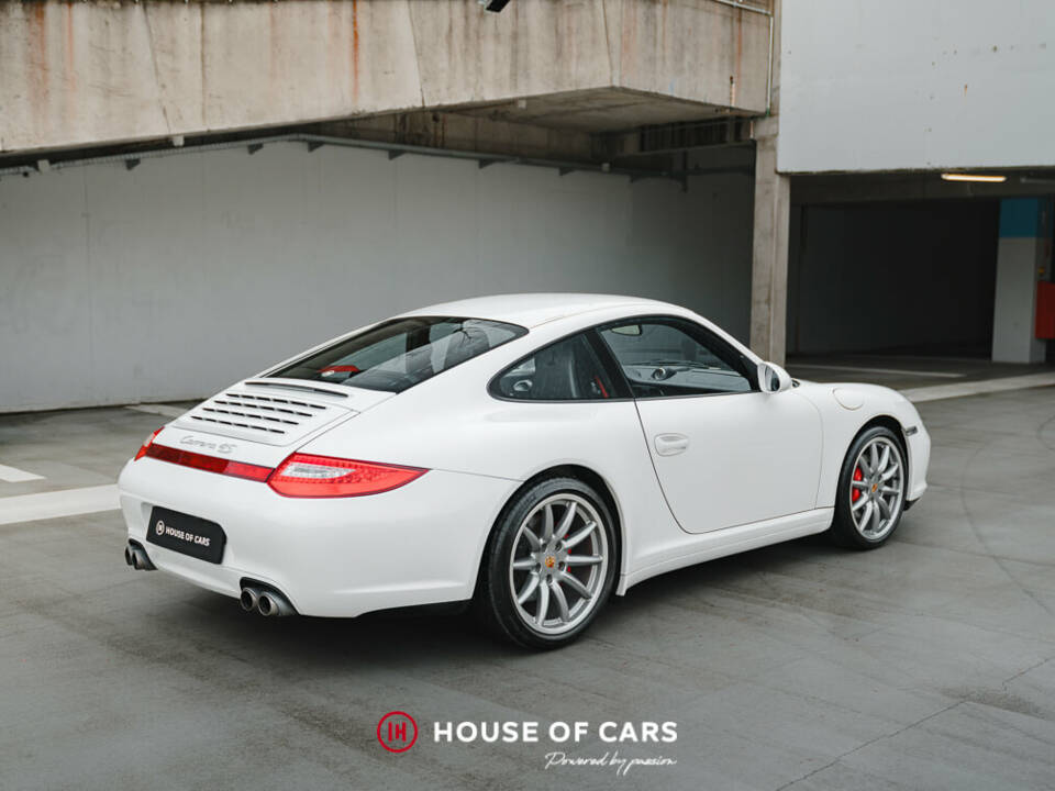 Image 8/47 of Porsche 911 Carrera 4S (2009)