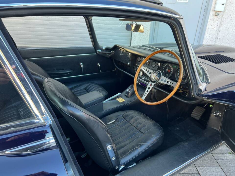 Image 26/33 of Jaguar E-Type 4.2 (1966)