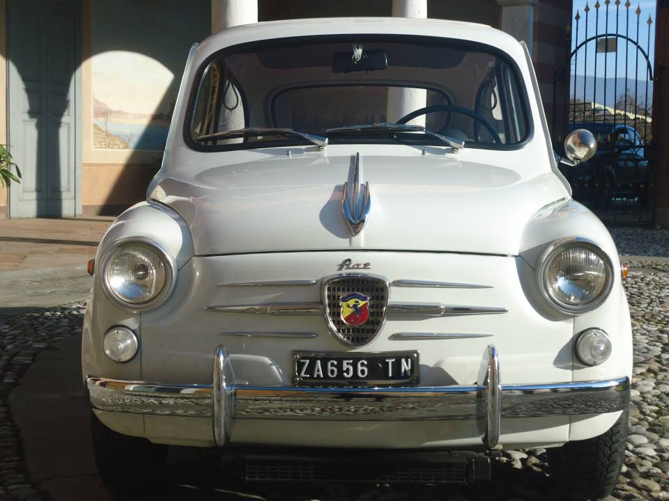 Immagine 7/42 di Abarth Fiat 850 TC (1964)