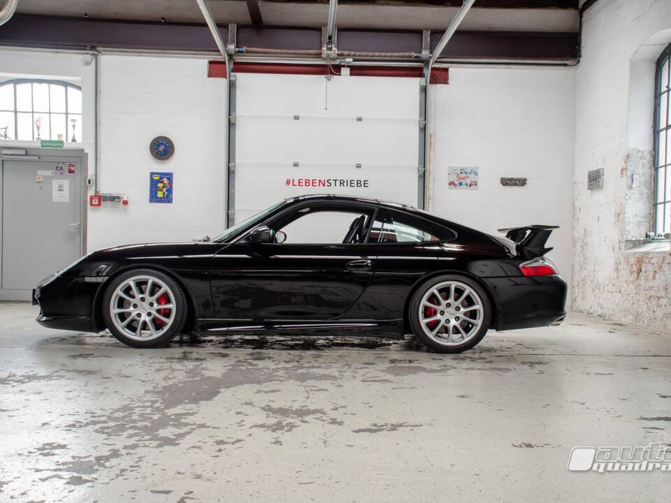 Image 1/13 de Porsche 911 GT3 (2004)