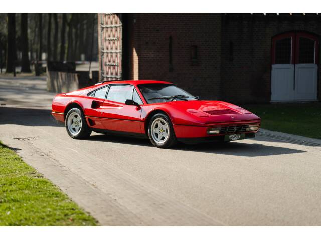 Image 3/39 of Ferrari 208 GTB Turbo (1987)