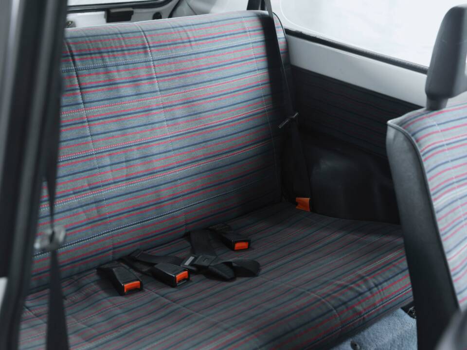 Bild 22/50 von FIAT Panda 4x4 1,0 (1990)