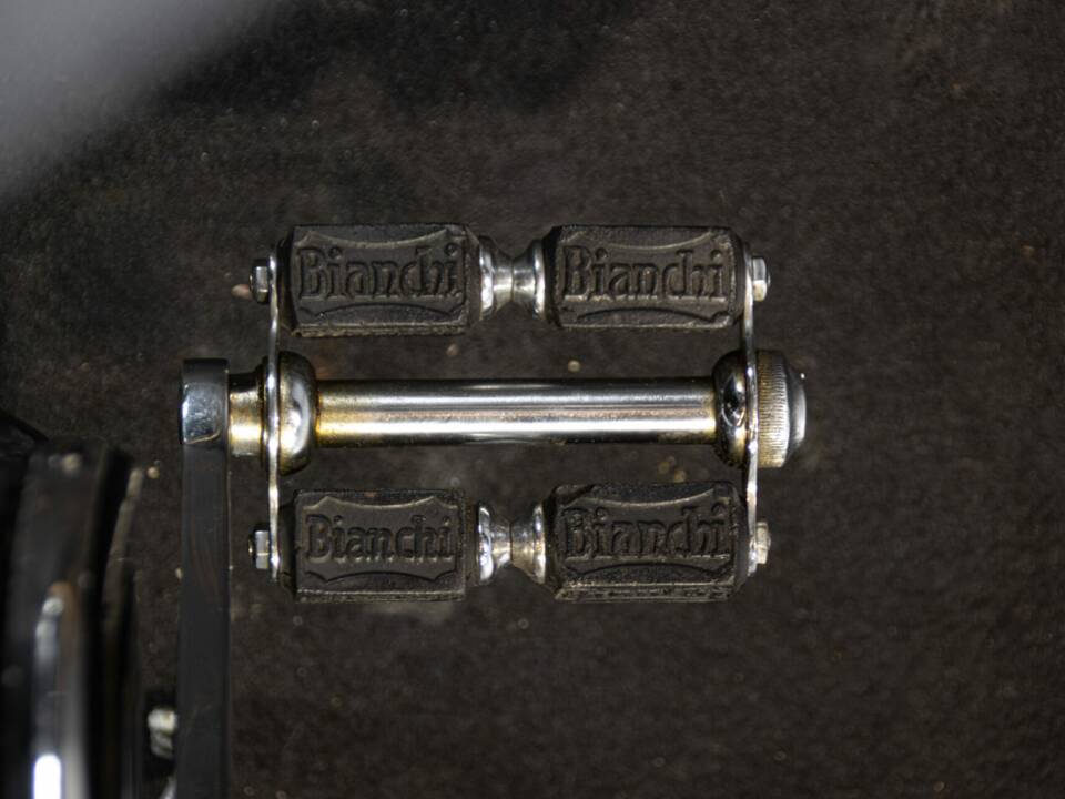 Immagine 39/50 di Bianchi Cesare (1939)