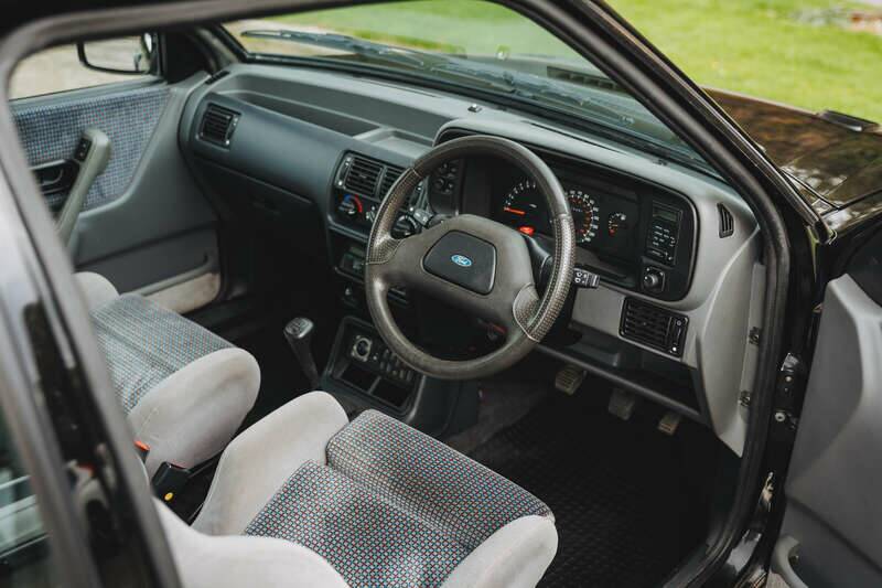 Imagen 2/50 de Ford Escort turbo RS (1987)