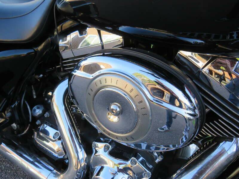 Image 25/43 of Harley-Davidson FLHR Road King (2009)