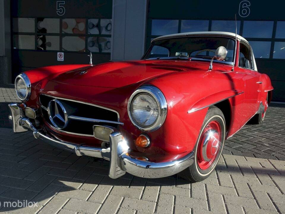 Image 2/10 of Mercedes-Benz 190 SL (1957)
