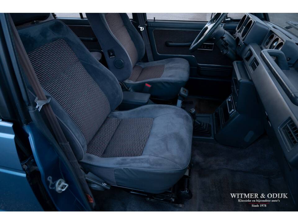 Immagine 7/28 di Mitsubishi Montero V6 (1990)