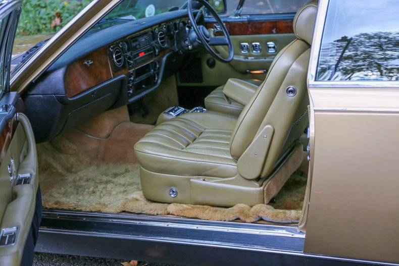 Image 27/49 de Rolls-Royce Camargue (1977)