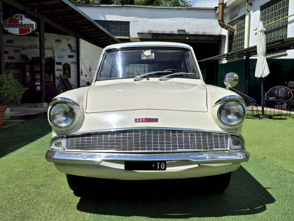 Image 7/63 of Ford Anglia (1965)