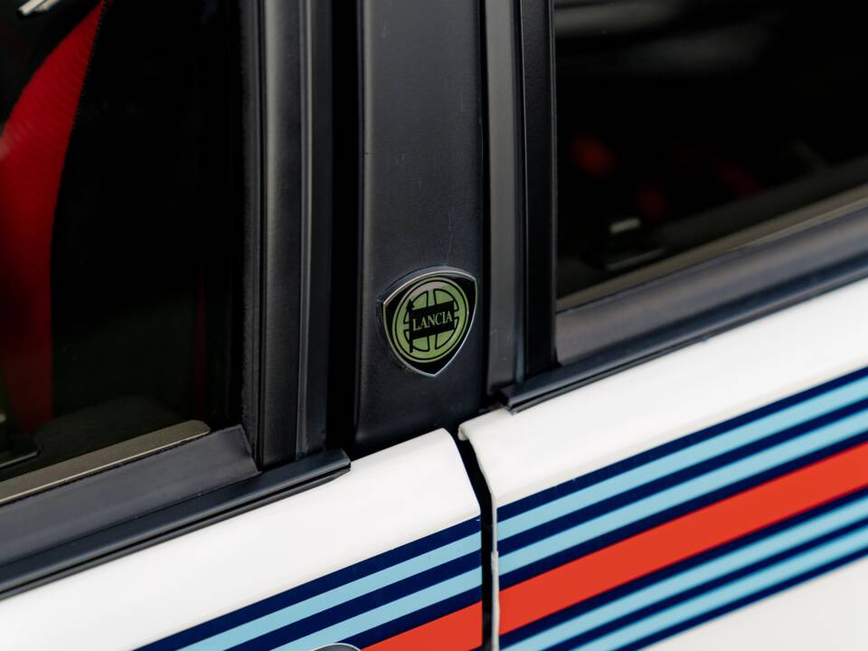 Imagen 40/96 de Lancia Delta HF Integrale Evoluzione I "Martini 5" (1992)