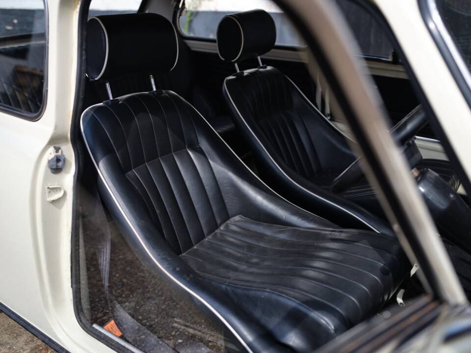 Image 26/50 of Austin Mini Cooper 850 (1968)