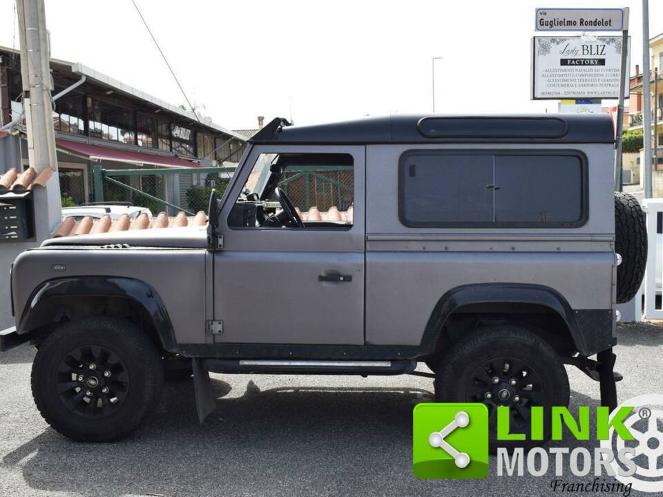 Bild 6/10 von Land Rover Defender 90 (1997)