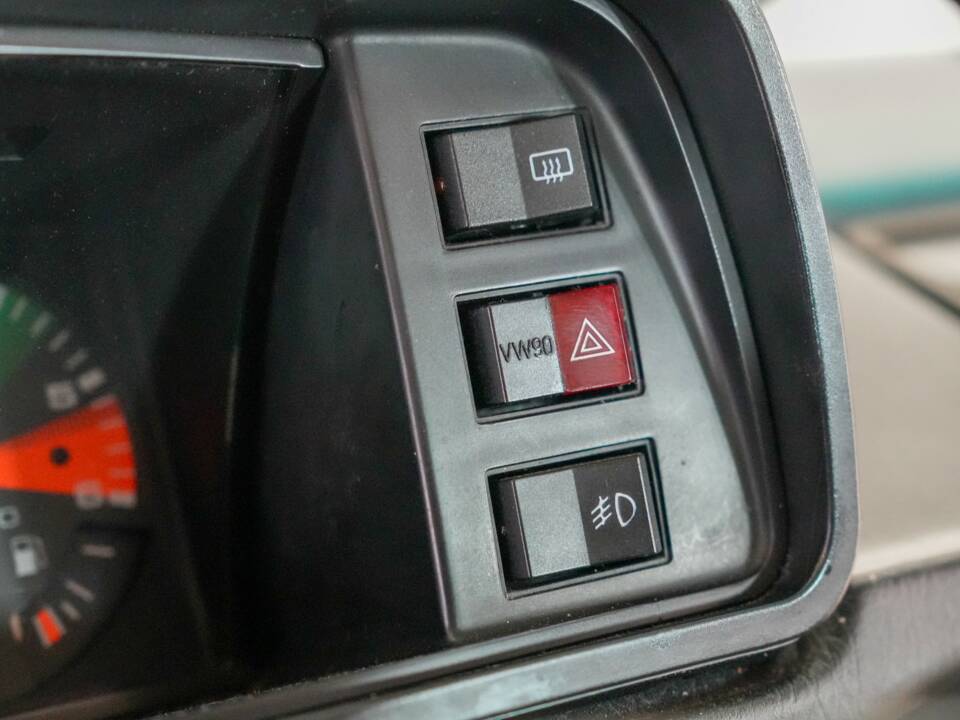 Afbeelding 23/50 van Volkswagen T3 Caravelle 1.6 TD Syncro (1991)