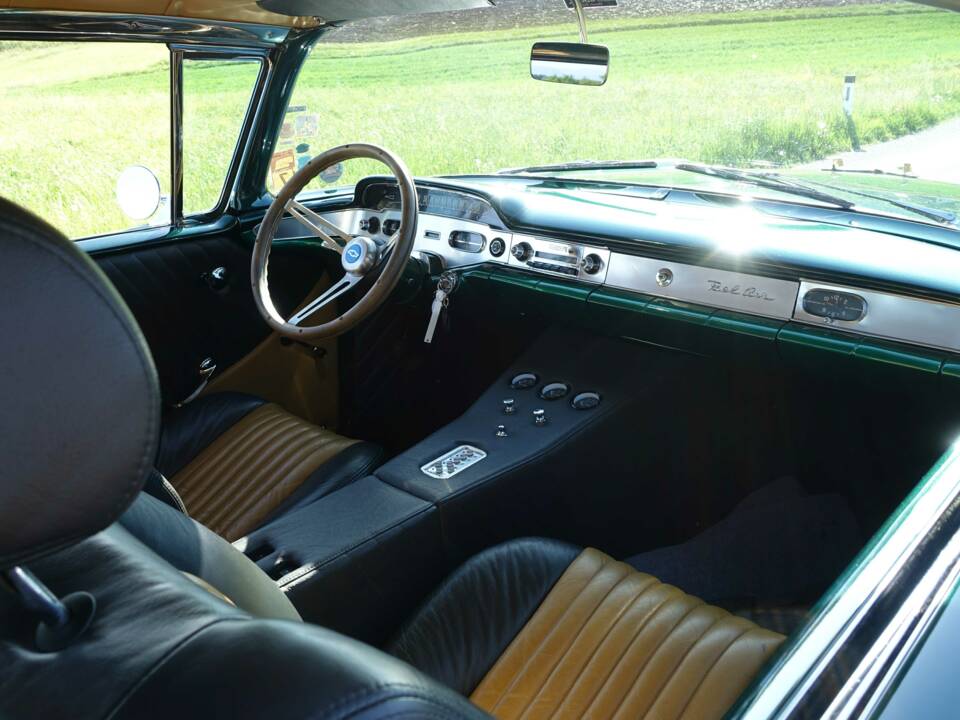 Image 31/42 of Chevrolet Bel Air Coupe (1958)