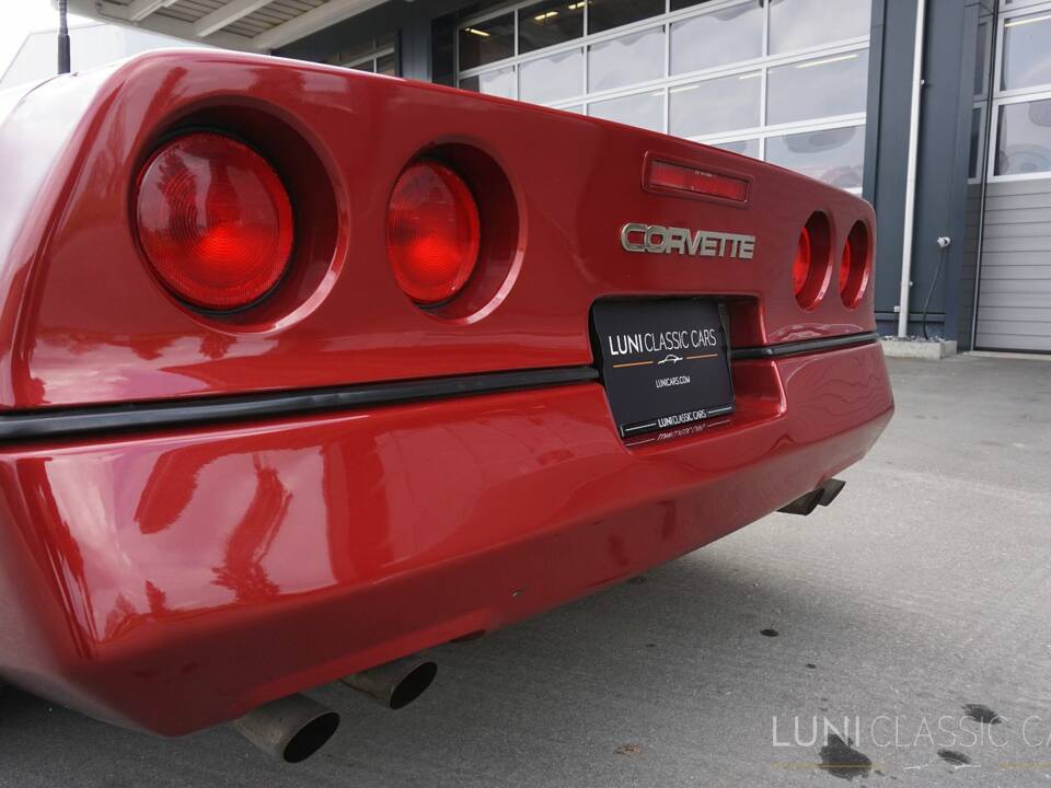 Afbeelding 20/45 van Chevrolet Corvette Convertible (1988)