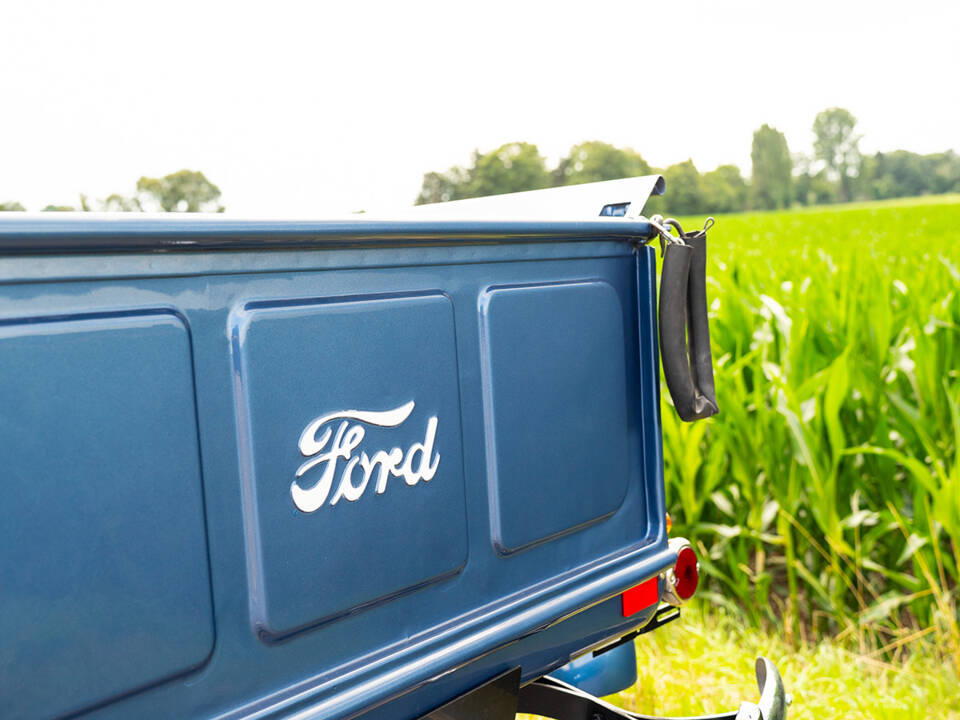 Afbeelding 32/83 van Ford V8 Model 46 Pick Up (1940)