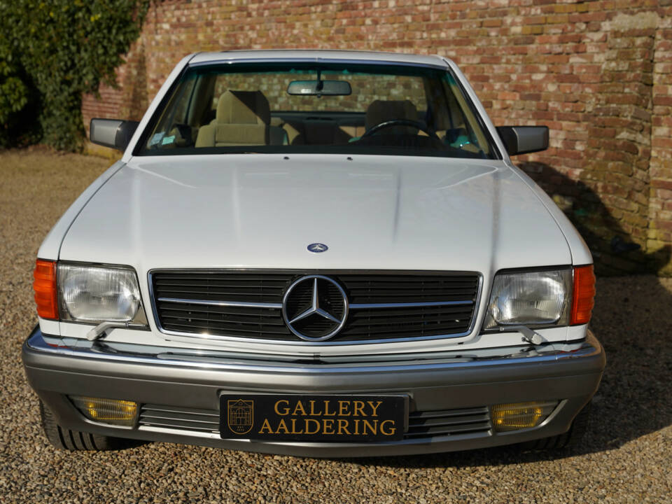 Bild 20/50 von Mercedes-Benz 560 SEC (1987)