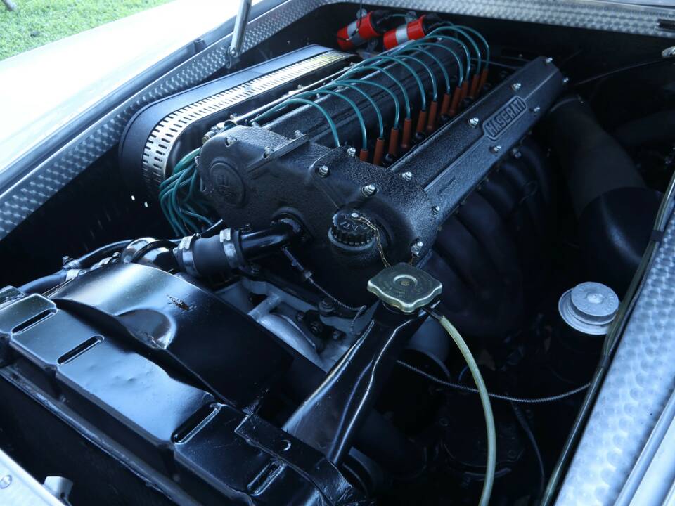 Bild 35/50 von Maserati 3500 GT Touring (1961)