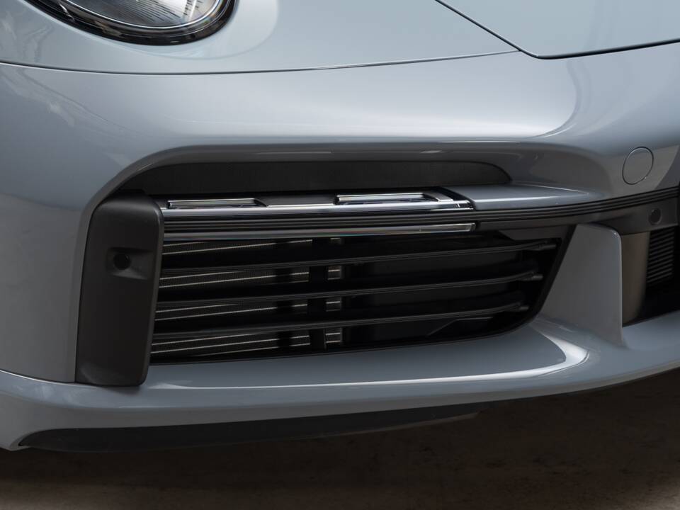 Afbeelding 17/40 van Porsche 911 Turbo "50 Years" (2025)