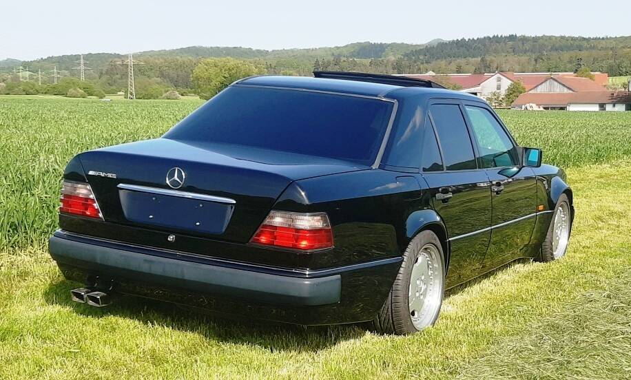 Image 11/28 de Mercedes-Benz E 500 (1994)