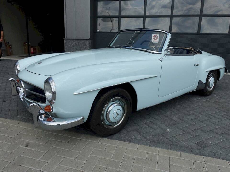 Image 9/43 of Mercedes-Benz 190 SL (1957)