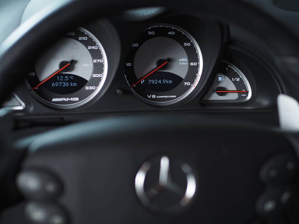 Immagine 49/49 di Mercedes-Benz SL 55 AMG (2006)