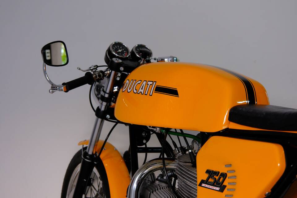 Afbeelding 69/96 van Ducati 750 Sport (1974)