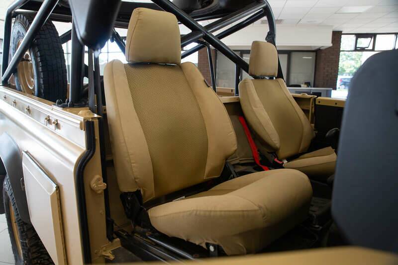 Bild 26/32 von Land Rover Defender 110 (2008)