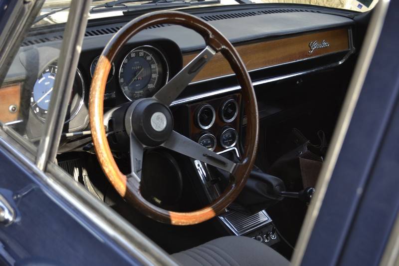 Bild 21/42 von Alfa Romeo Giulia Nuova Super 1300 (1976)