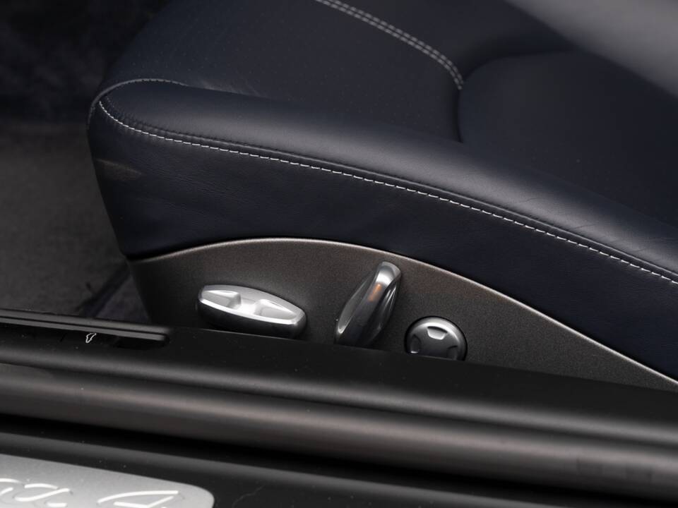 Image 37/40 of Porsche 911 Carrera 4 (2009)