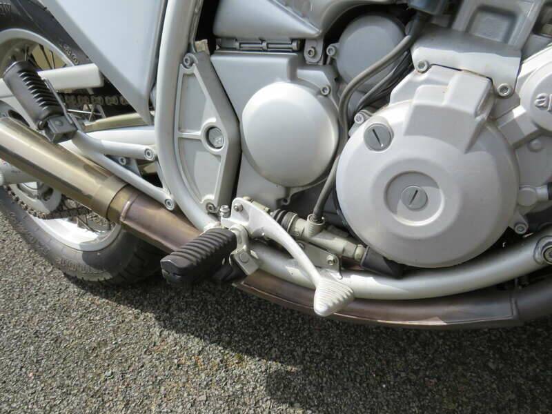 Bild 23/41 von Aprilia Moto 6.5 (2000)