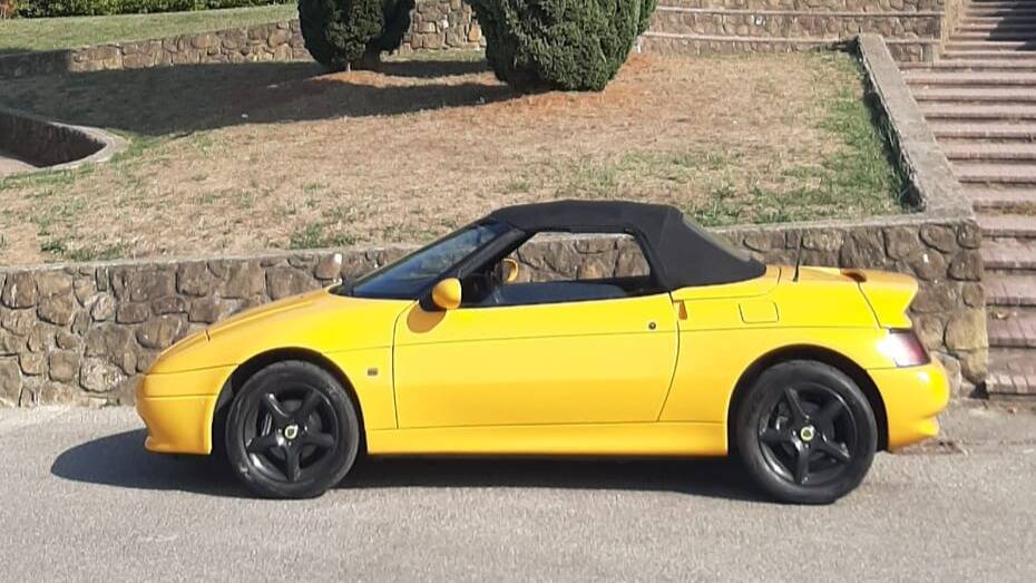 Image 26/32 of Lotus Elan SE (1991)