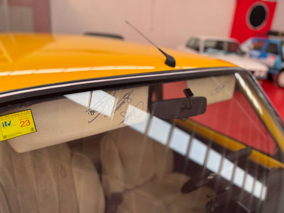 Image 28/34 of Renault R 5 Alpine Turbo (1981)