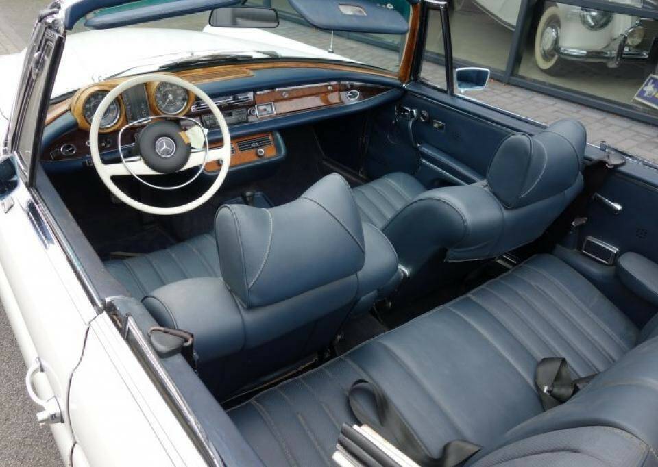 Bild 9/22 von Mercedes-Benz 280 SE 3,5 (1971)