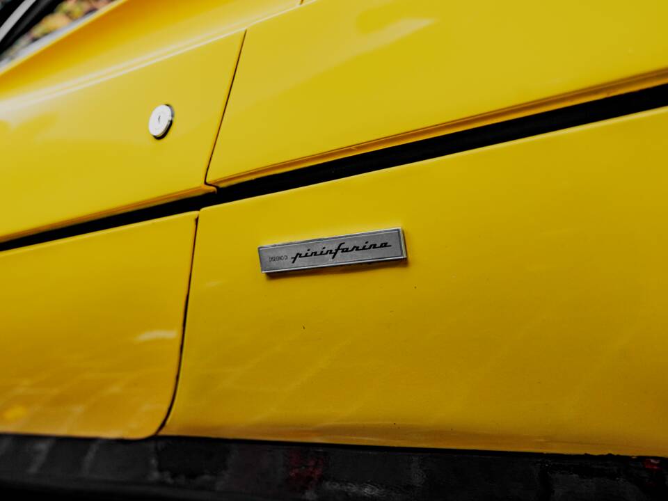 Bild 39/55 von Ferrari 328 GTS (1986)