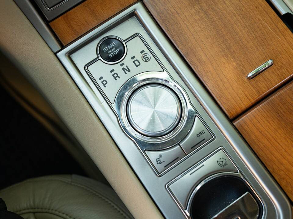 Immagine 39/50 di Jaguar XF 3.0 D-S (2008)