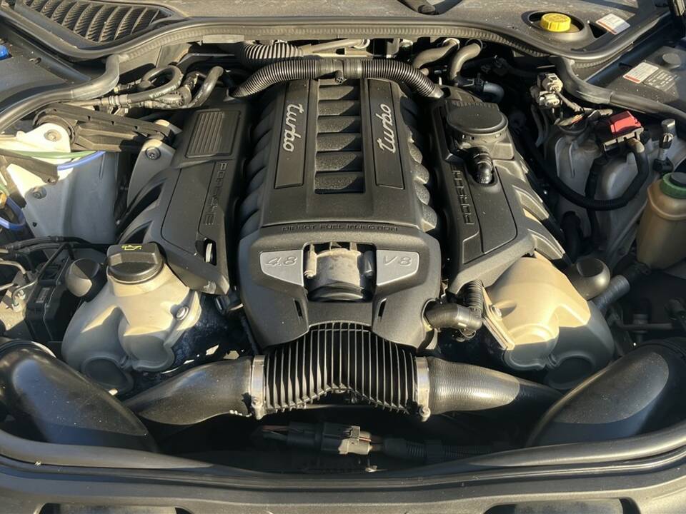 Immagine 29/40 di Porsche Panamera Turbo (2009)