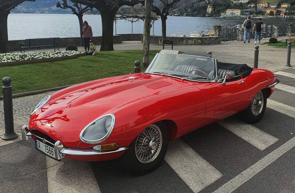 Image 1/7 de Jaguar Type E 4.2 (1966)