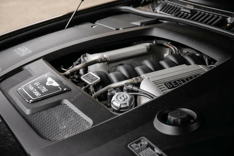 Bild 44/50 von Bentley Arnage T (2009)