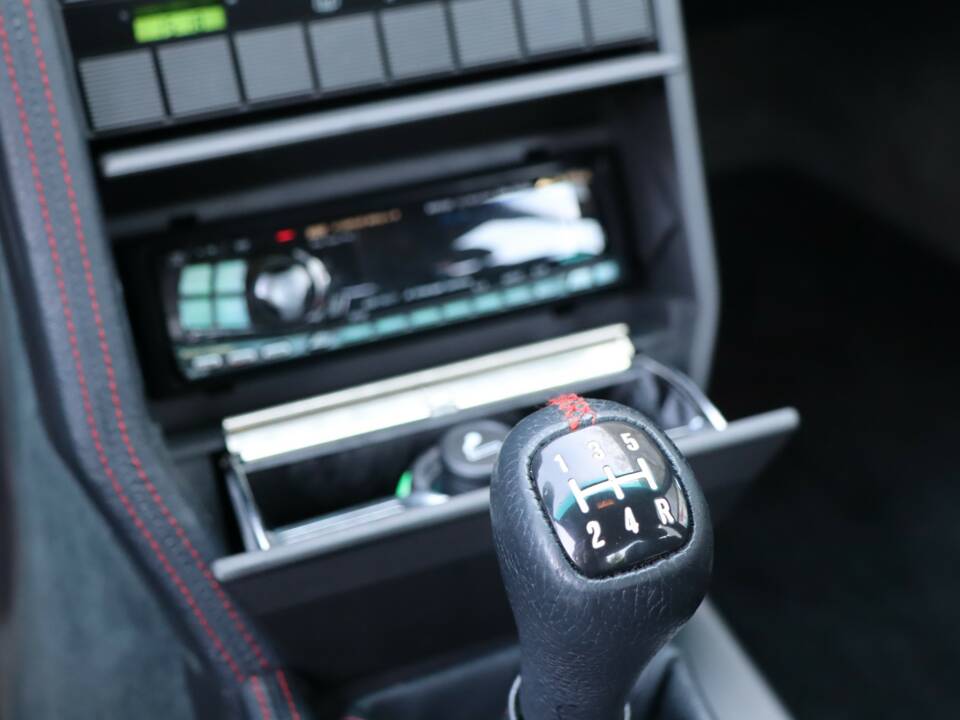 Imagen 26/50 de Alfa Romeo 164 3.0 V6 Quadrifoglio (1991)