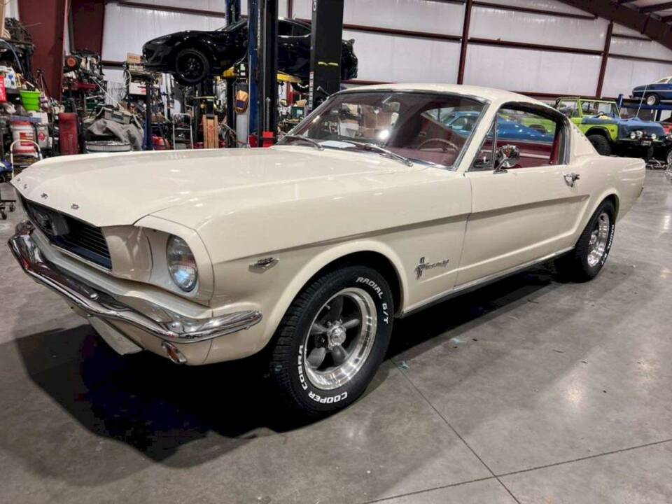 Bild 25/36 von Ford Mustang 289 (1966)