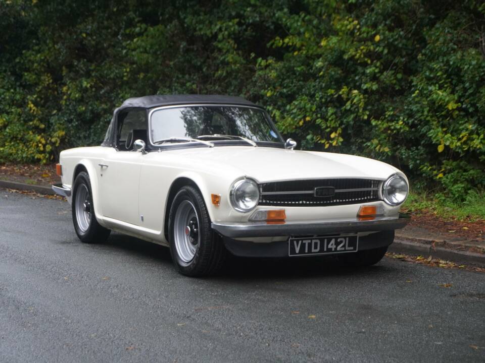 Bild 8/24 von Triumph TR 6 PI (1973)