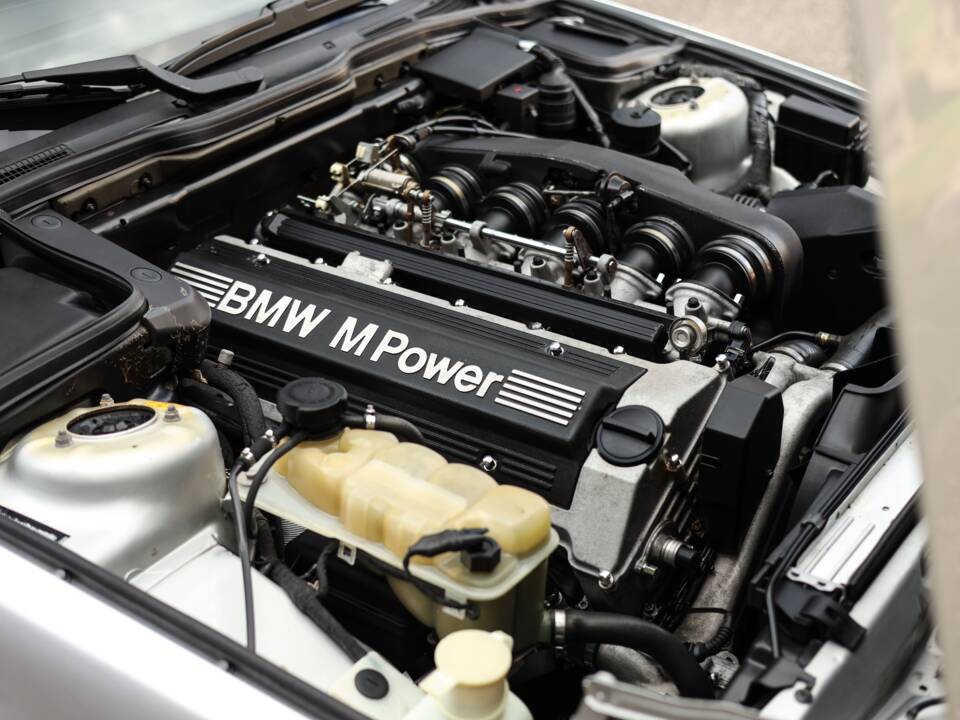 Bild 17/74 von BMW M5 Touring (1992)